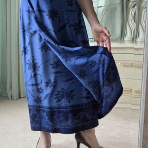 Jones New York 100% silk Skirt